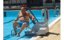Zwembadlift met batterij - verplaatsbaar - tot 150 kg-2